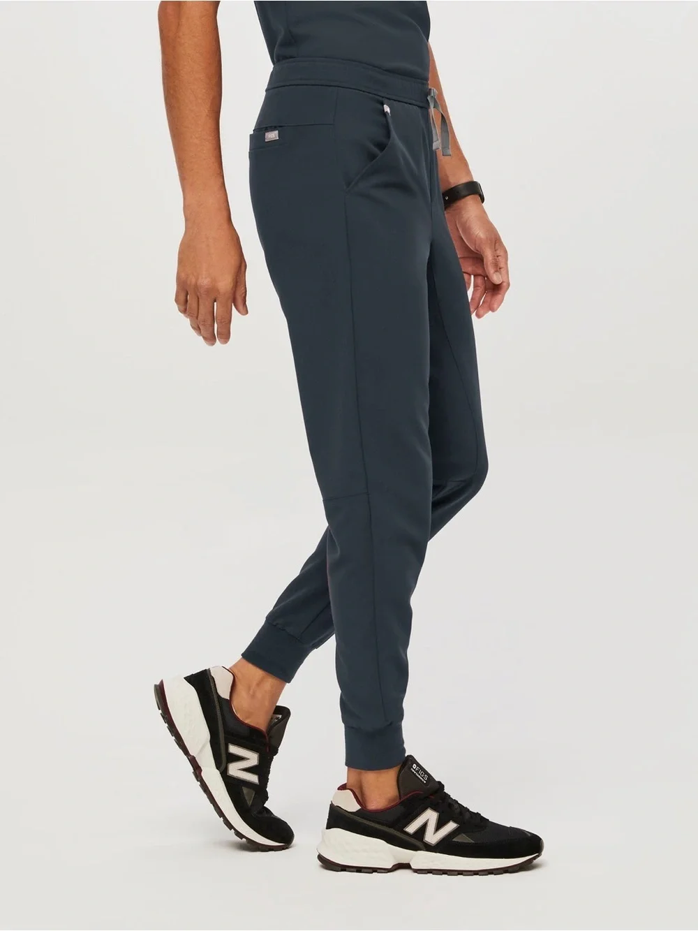 FIGS Tansen Jogger Scrub Pants Dark Harbor Blue - Men's Size Small